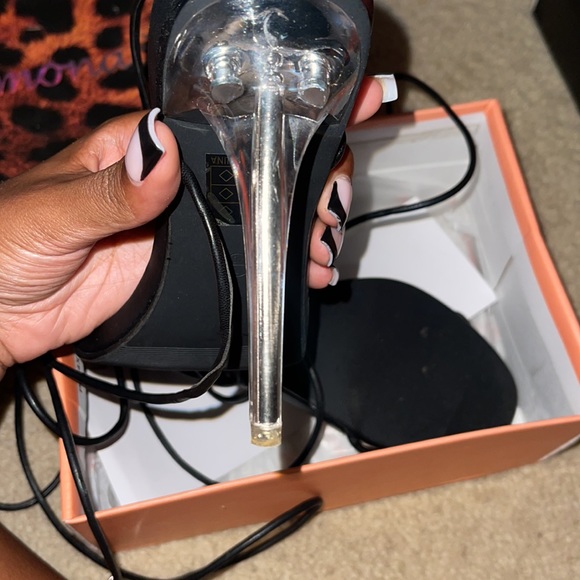 Black Heel with Clear Heel Detailing (Minimal Wear) - Picture 3 of 7